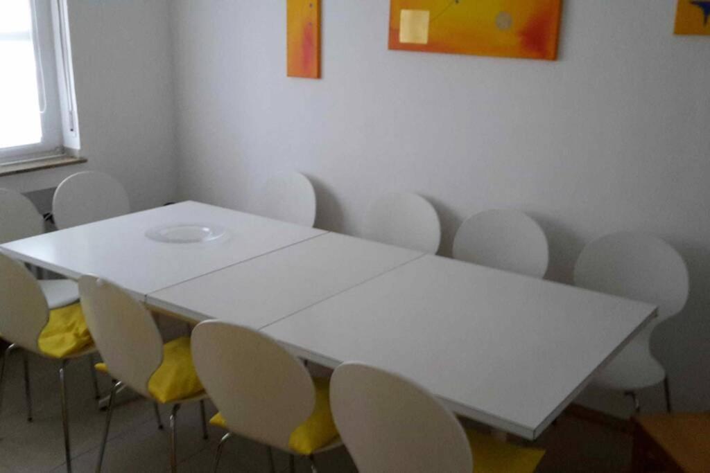 Grosse Wohnung 20 Km Von Koeln Bis Zu 17 Personen Rösrath Exterior foto