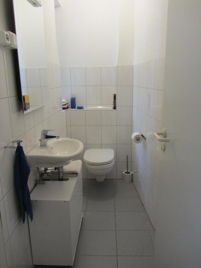 Grosse Wohnung 20 Km Von Koeln Bis Zu 17 Personen Rösrath Exterior foto